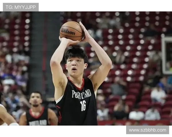 杨瀚森妙传展现顶级视野 凯莱布乐福轻松上篮得分点燃全场