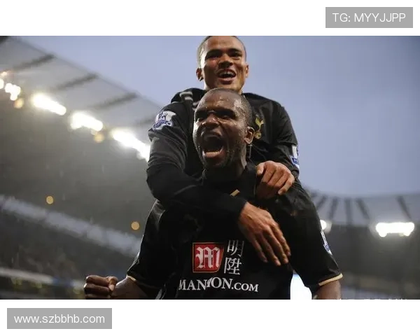 达伦本特盛赞迪福巅峰表现超越曼联所有前锋能力出众